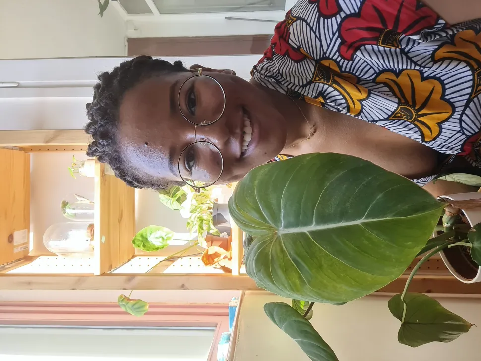 Ann-Laure y sus plantas